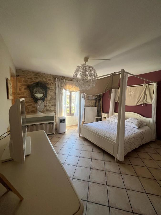 Maison D'Hotes Le Mas De Lila Vers-Pont-du-Gard Buitenkant foto